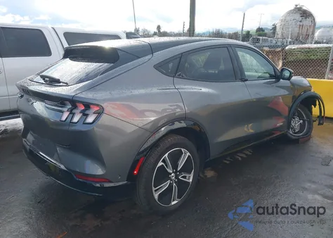 2023 Ford Mustang Mach-E Premium z USA, uszkodzony, nr VIN 3FMTK3R40PMB00505